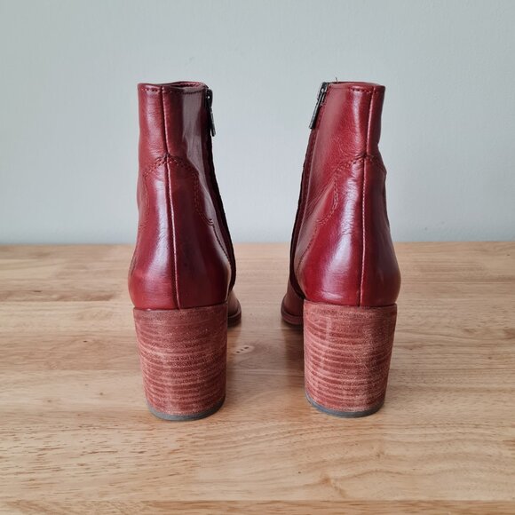 Frye Flynn Ankle Boots Booties Zip Block Heel Red Clay Pointed Toe 8.5 Leather - Picture 3 of 8